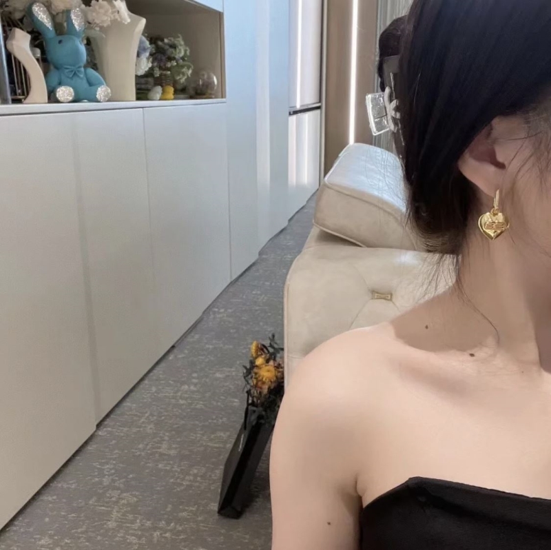 Ba1en*iaga earrings